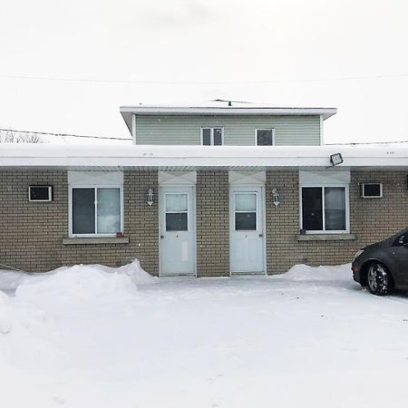 Hotel Tracy - St Lawrence River Sorel-Tracy Exterior foto